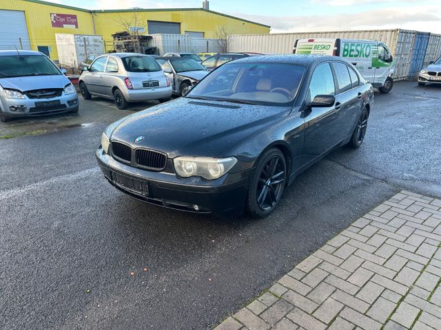 BMW 745i *Leder*Xenon*Navi*Alu*Servo*Standheizung*