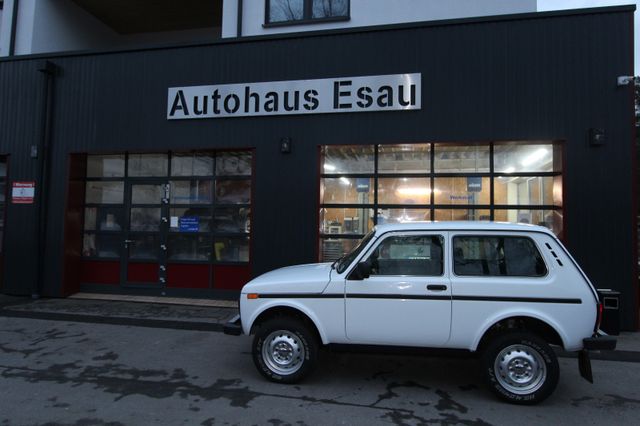 Lada Taiga Basis 4x4 Servo AHK ABS 15200Km org