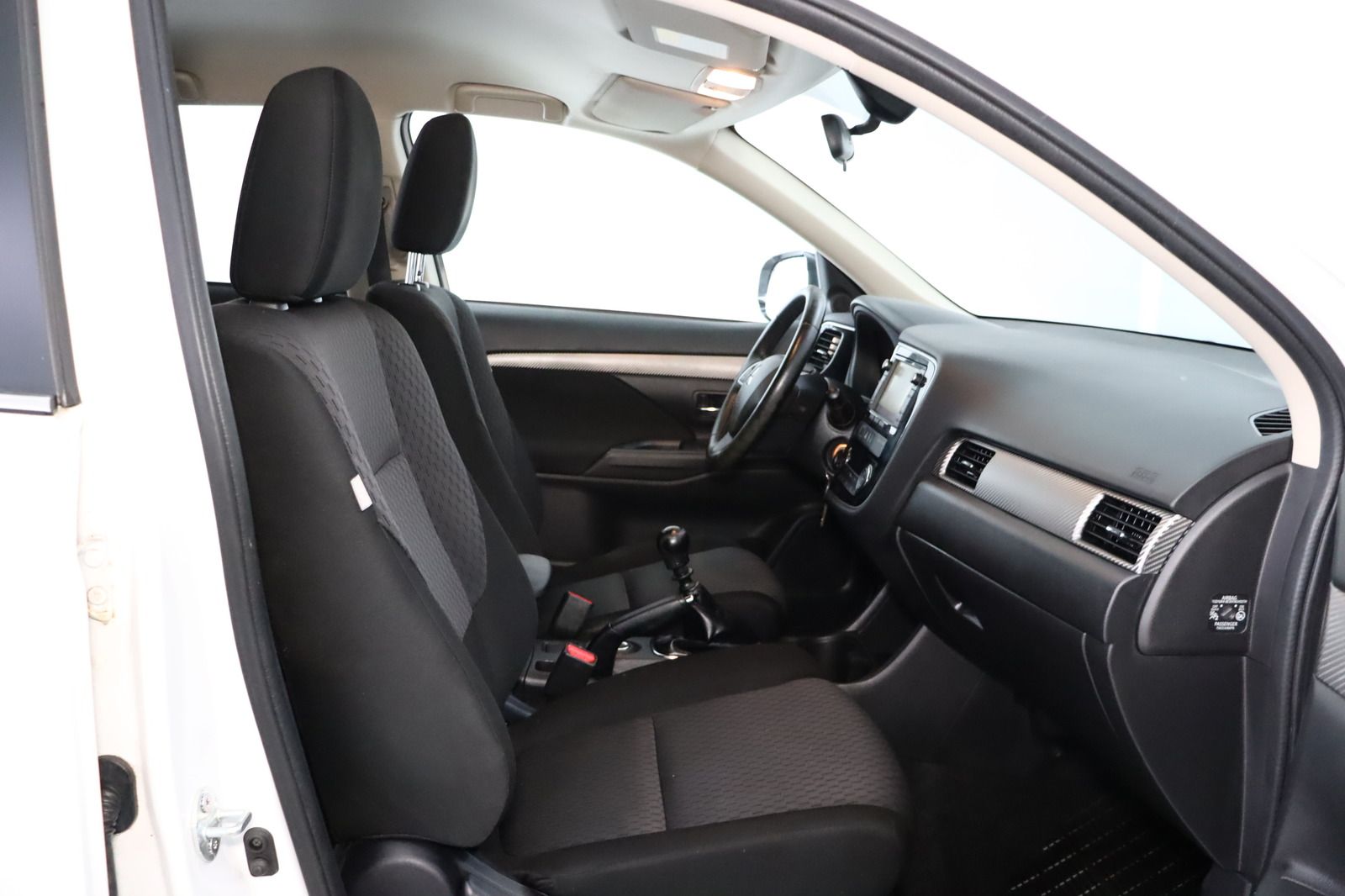 Fahrzeugabbildung Mitsubishi Outlander 2.2 DI-D Invite ClearTec 4WD