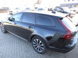 Volvo V90 Cross Country Plus B4 AWD Diesel Automatik - Volvo in Gera