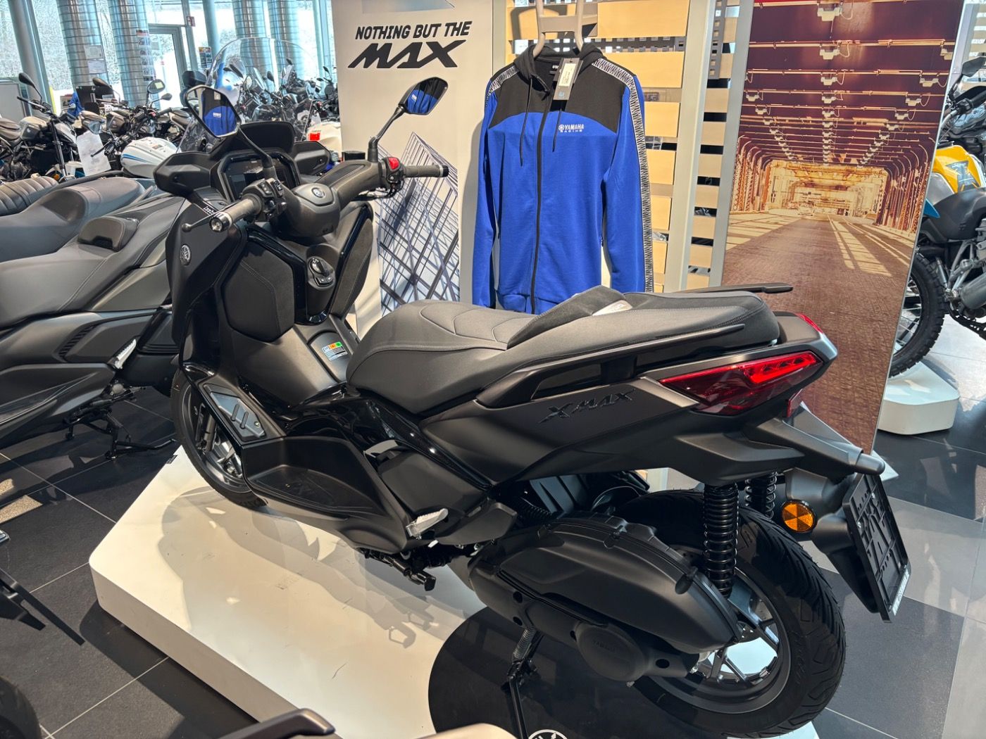 Fahrzeugabbildung Yamaha Xmax Tech Max+ 300 2025
