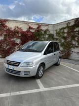 Fiat Multipla 1.9 MJT Emotion - silberne Fiat Multipla