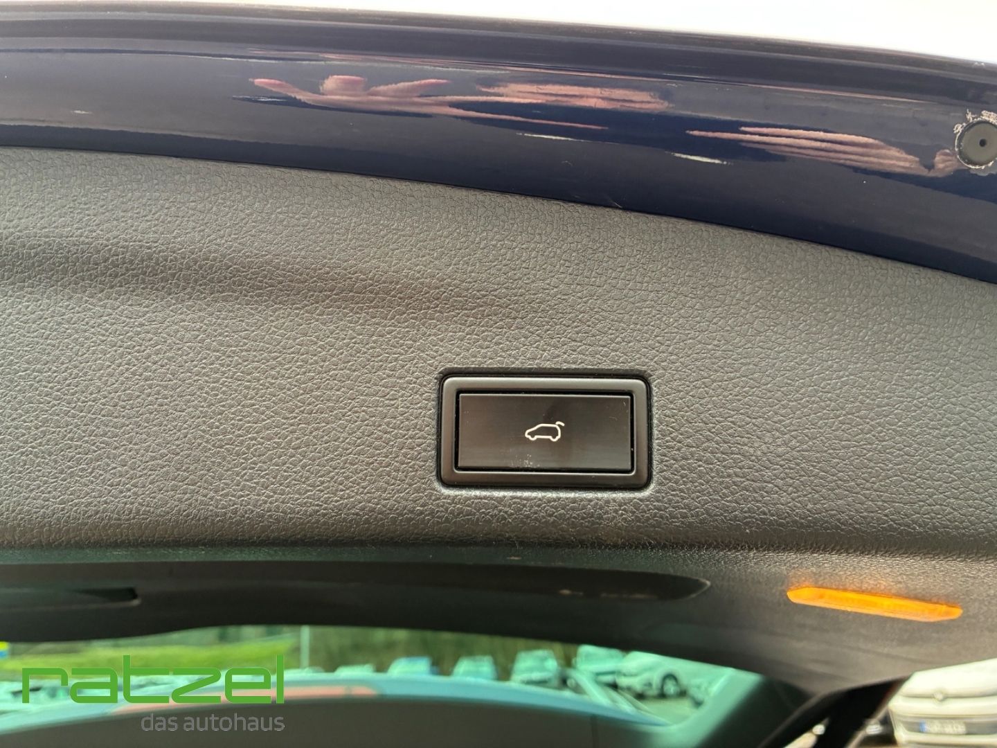 Fahrzeugabbildung Volkswagen Sharan Comfortline BMT 2.0 TDI StandHZG AHK-klap