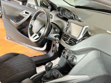 Peugeot 2008 - 12