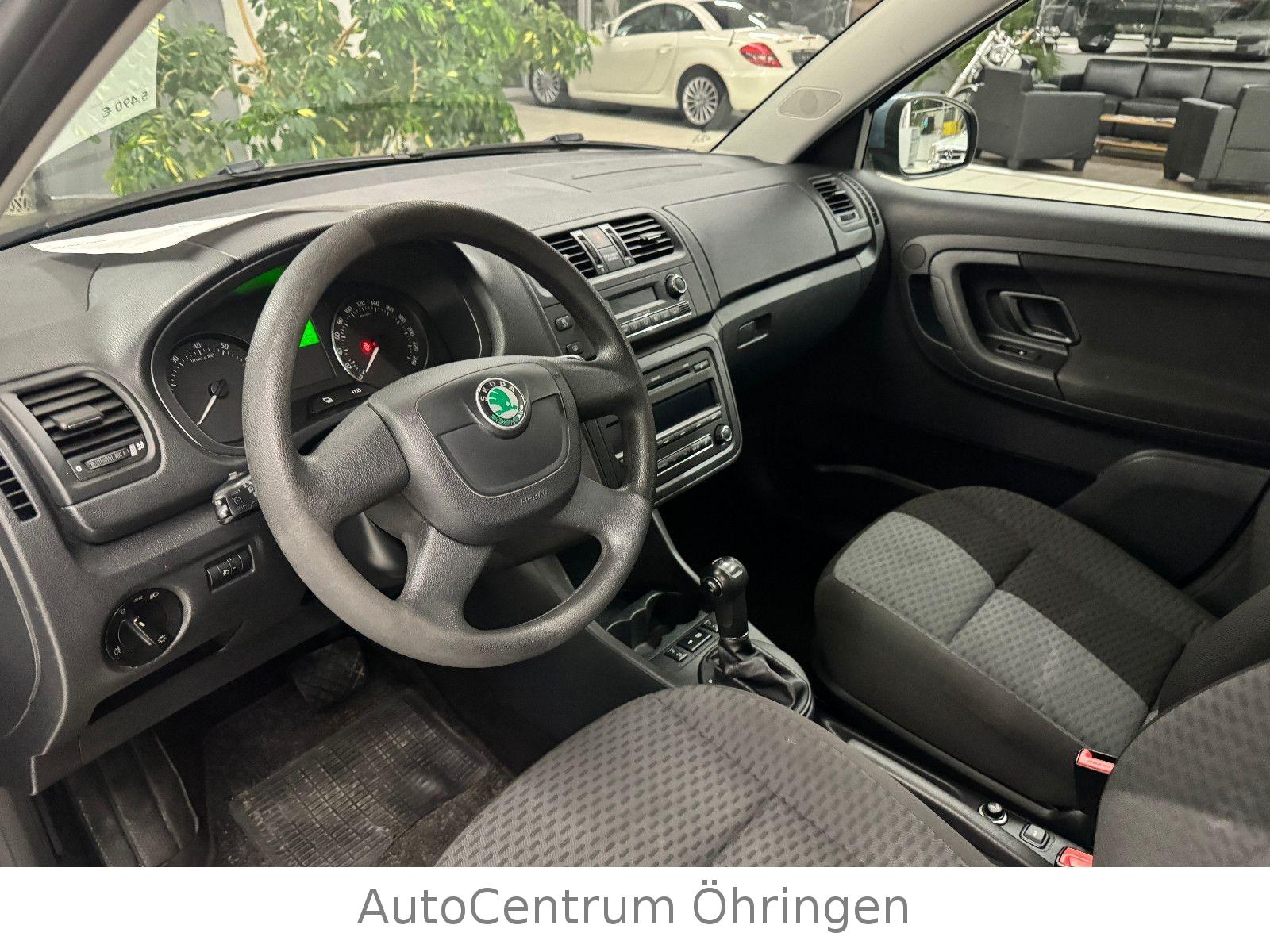 Skoda Fabia 2012 — photo 14