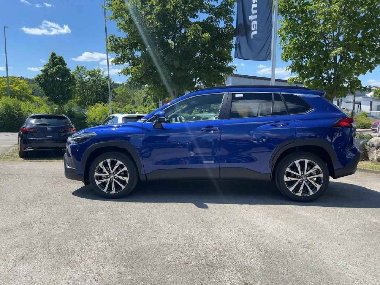 Fahrzeugabbildung Toyota 2.0 Hybrid Team D *Aktion bis 30.09.
