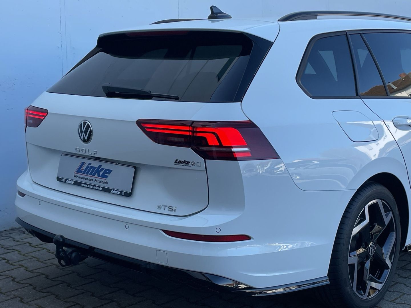 Golf Variant VIII 1.5 eTSI DSG R-Line AHK/Kamera