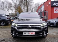 Fahrzeugabbildung Volkswagen Touareg Elegance 4Motion eHybrid Pano ACC Voll!