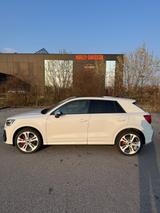 Audi SQ2 TFSI, AHK, Matrix, Navi, Sonos, Panorama - weiße Audi SQ2
