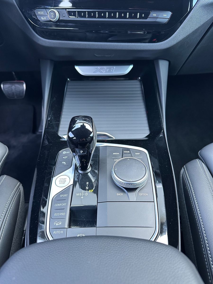 Fahrzeugabbildung BMW X3 xDrive30d M-Sport NAV+LED+AHK+HUD+360°+19ZO
