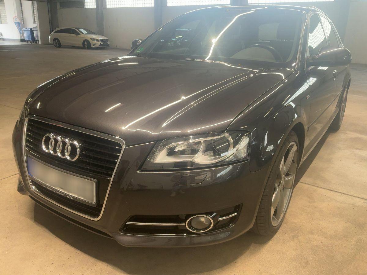 Audi A3 1.4 TFSI S-line Bi-Xenon AHK Tempomat 1.Hand