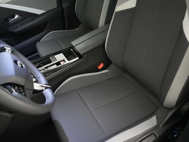 Astra L LIM EDITION PHEV AT+RÜCKFAHRKAMERA+KEYLE