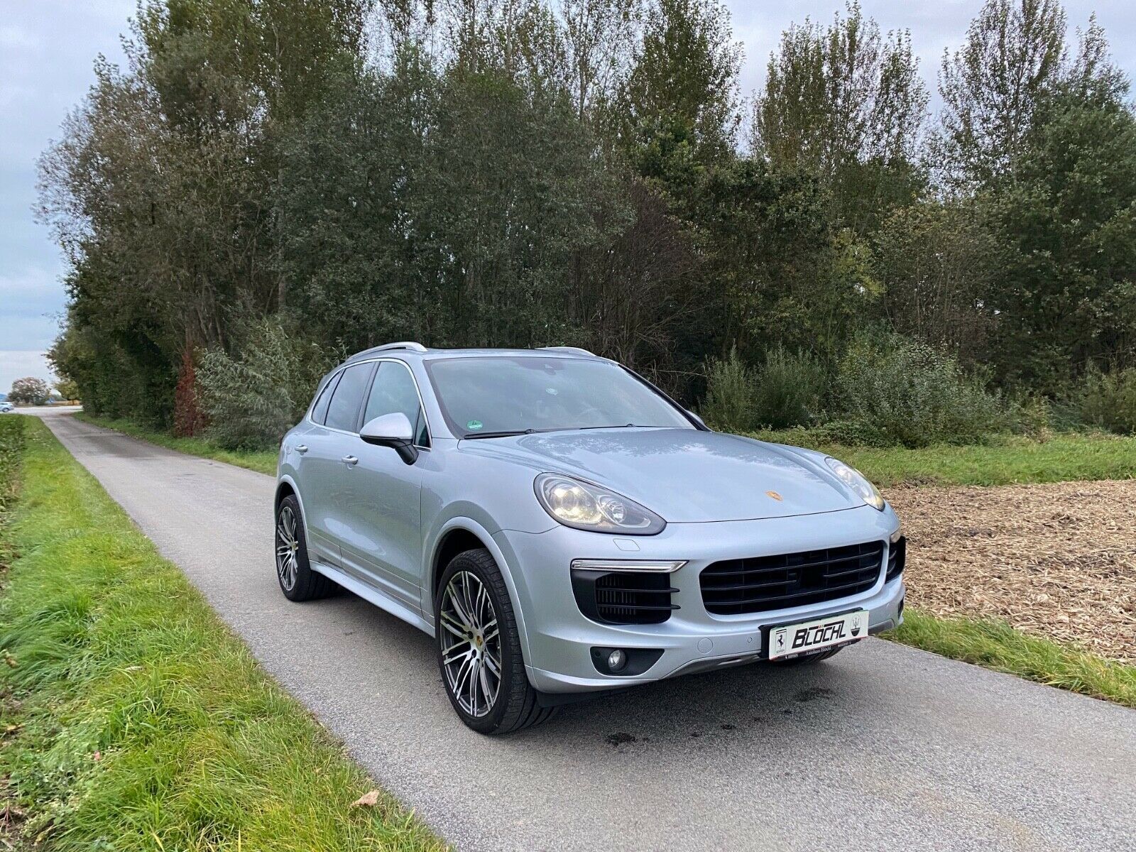 Fahrzeugabbildung Porsche Cayenne S Diesel*AHK*Pano*SHD*VOLL