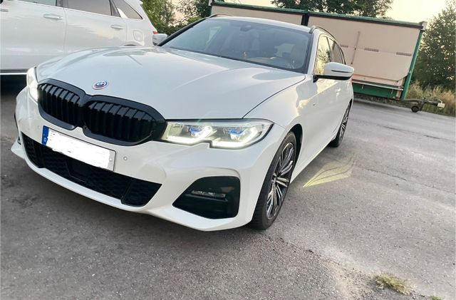 BMW 320i Touring M Sport Auto M Sport