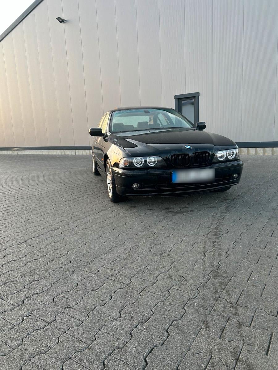 BMW 520
