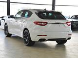 Maserati LEVANTE 3.0d Q4 *360+NAVi+SPUR+LEDER+SKYHOOK+21" - Maserati Levante aus 2016