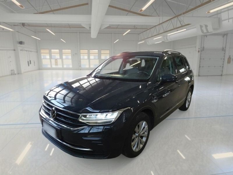 Volkswagen VOLKSWAGEN TIGUAN 2.0 TDI SCR 110 KW LIFE DSG SU