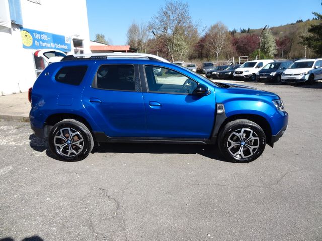 Fahrzeugabbildung Dacia Duster II Celebration/4x4/1.Hd/Navi/Kamera