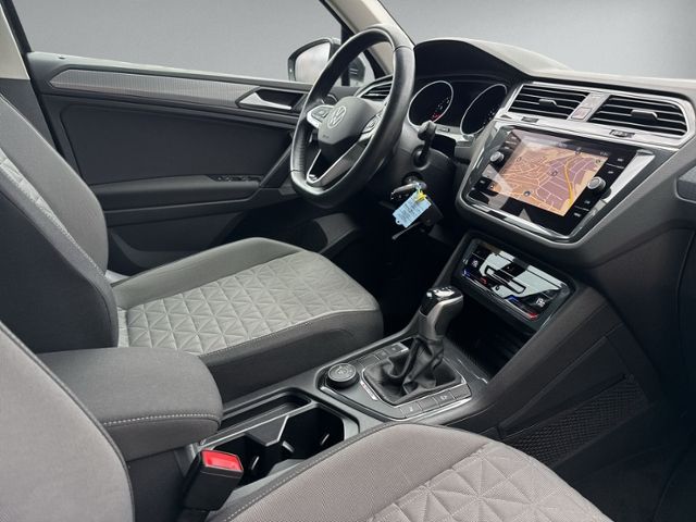 Tiguan 2.0 TSI DSG 4MOTION STANDHZ+KAMERA+NAVI.+