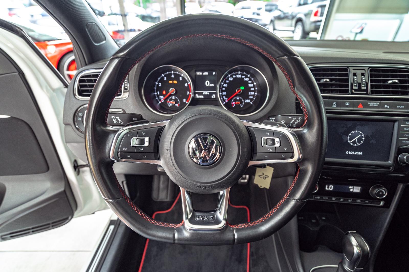 Volkswagen Polo GTI 1.8 TSI 192ch - 1 ère main - Toit ouvrant panoramique - Châssis sport select - Carnet entretien