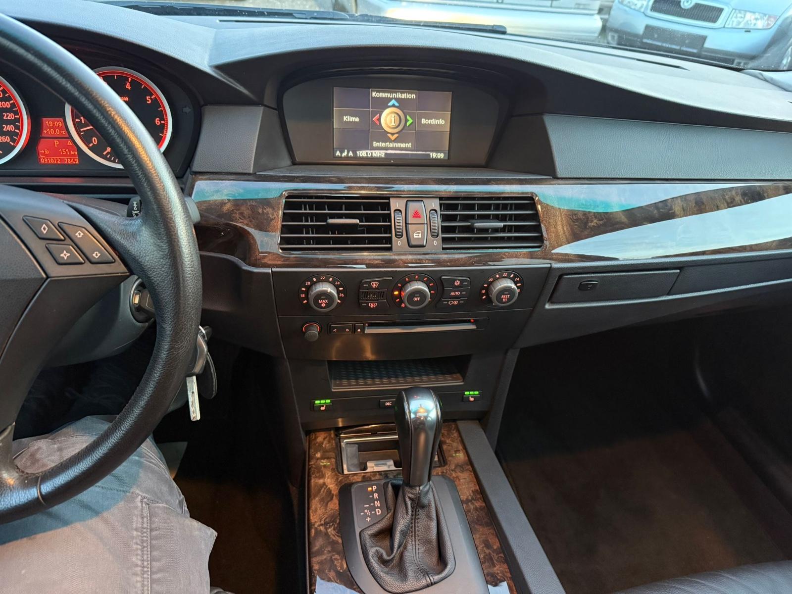 BMW 530i Lim. *90TKM*2.HAND*SCHIEBEDACH*