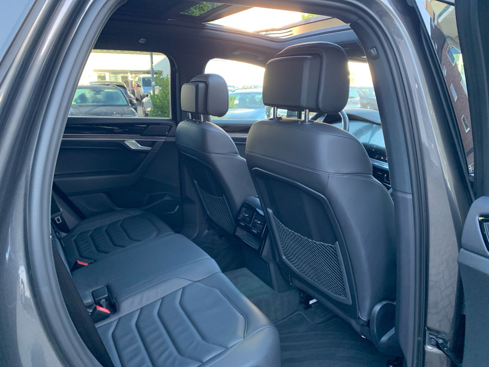 Volkswagen Touareg - Bild 13