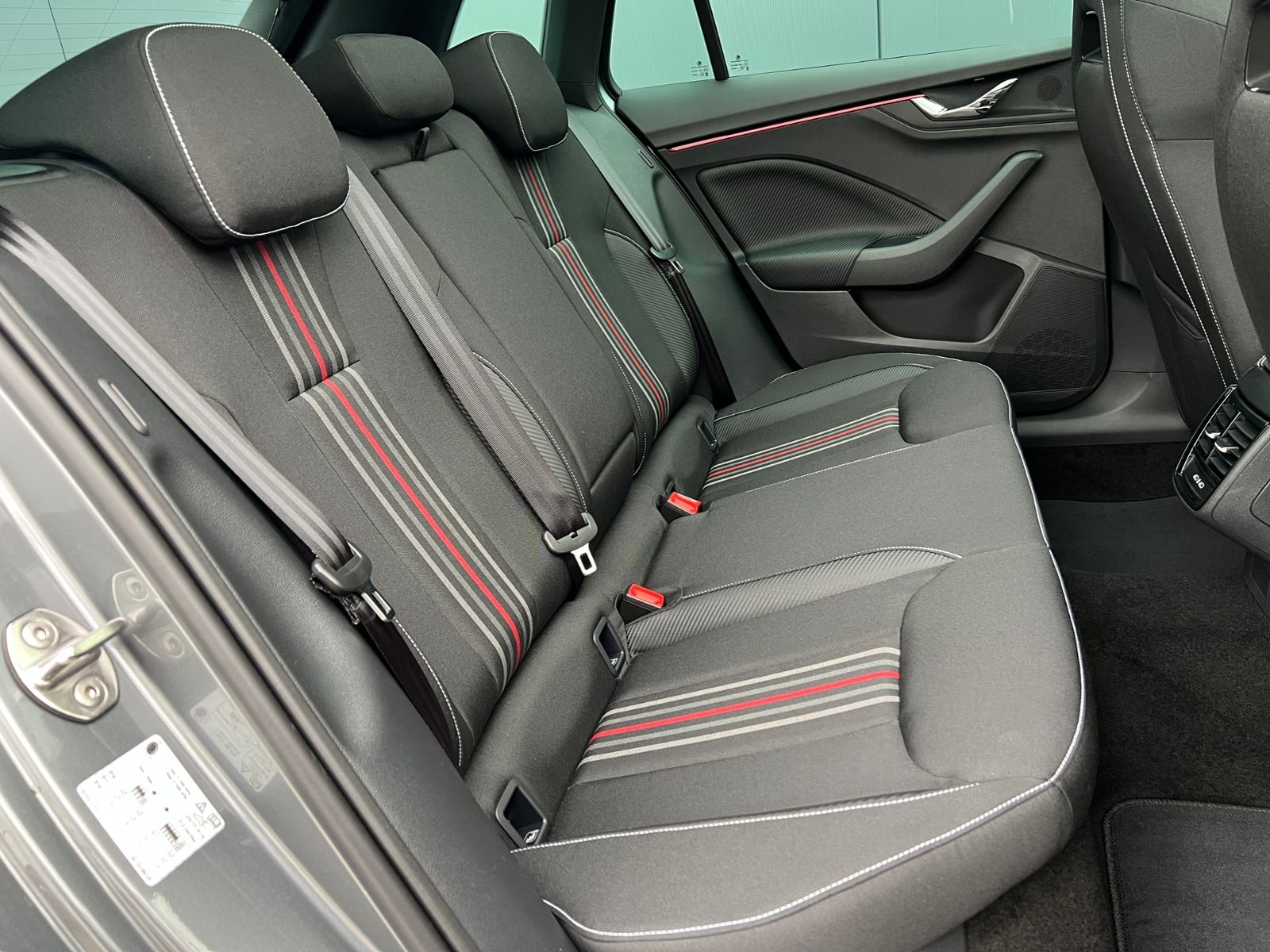 Fahrzeugabbildung SKODA Kamiq Monte Carlo 1.5 TSI DSG *Garantie, LED, AH