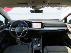 VW Golf VIII 2.0 TDI Move DSG LED Navi ACC Rfk 16'' VW Golf VIII 2.0 TDI Move DSG LED Navi ACC Rfk 16''