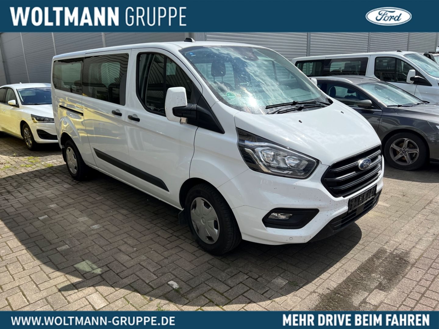 Fahrzeugabbildung Ford Transit Custom Kombi 320 L2 Trend 2.0 TDCi 105PS