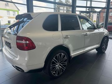 Porsche Cayenne - 3