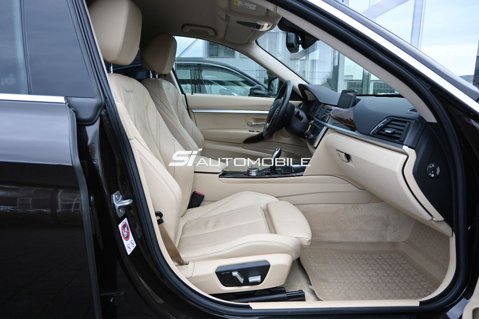 Fahrzeugabbildung BMW 320d Gran Turismo Luxury Line °ACC°AHK°HEAD-UP°