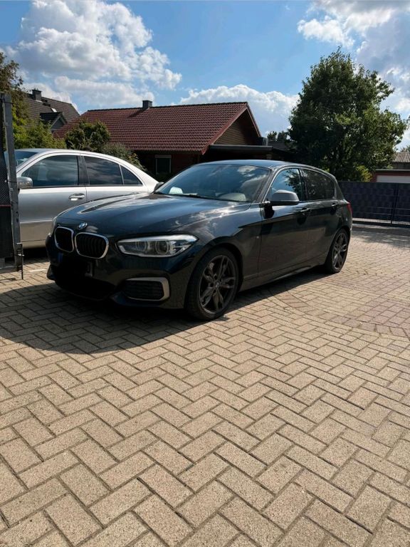Image of BMW M140i