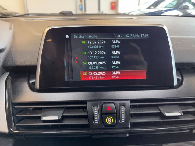 BMW 218d Active Tourer *NAVI*1.HAND*19%*PDC*SHZ*