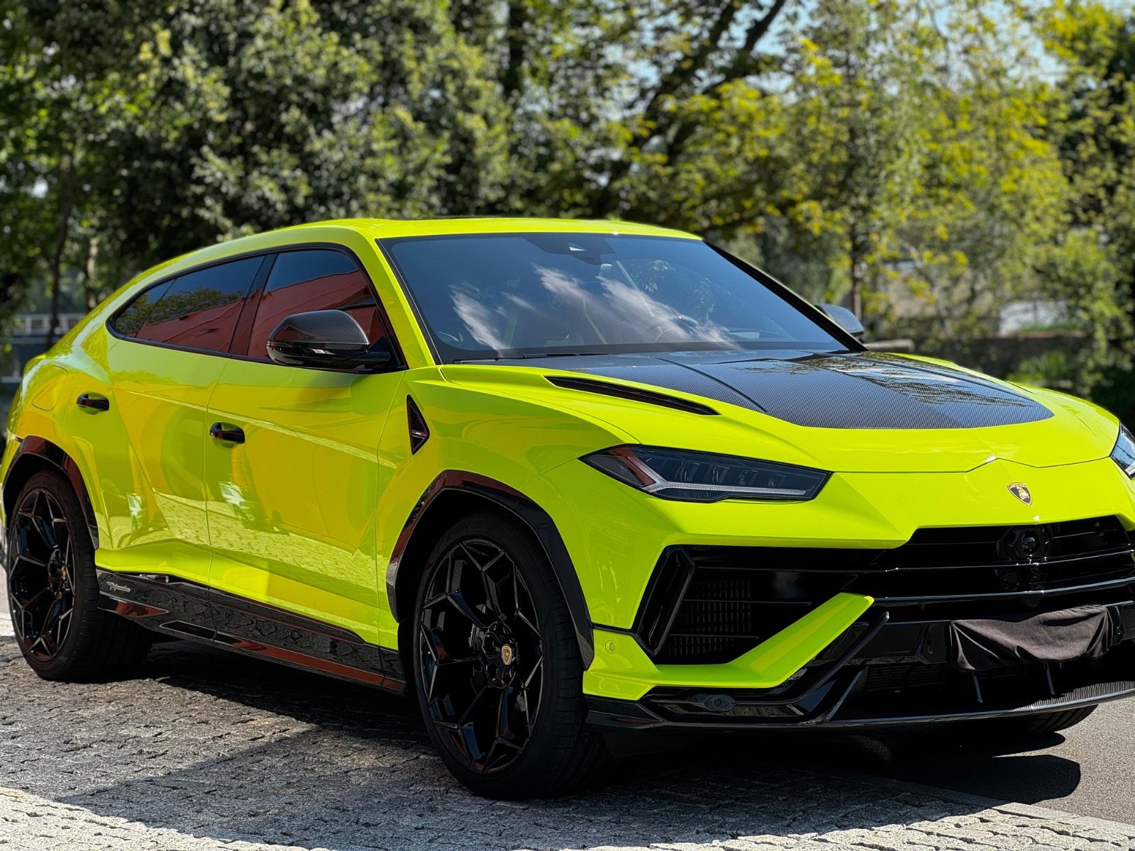 LAMBORGHINI Urus