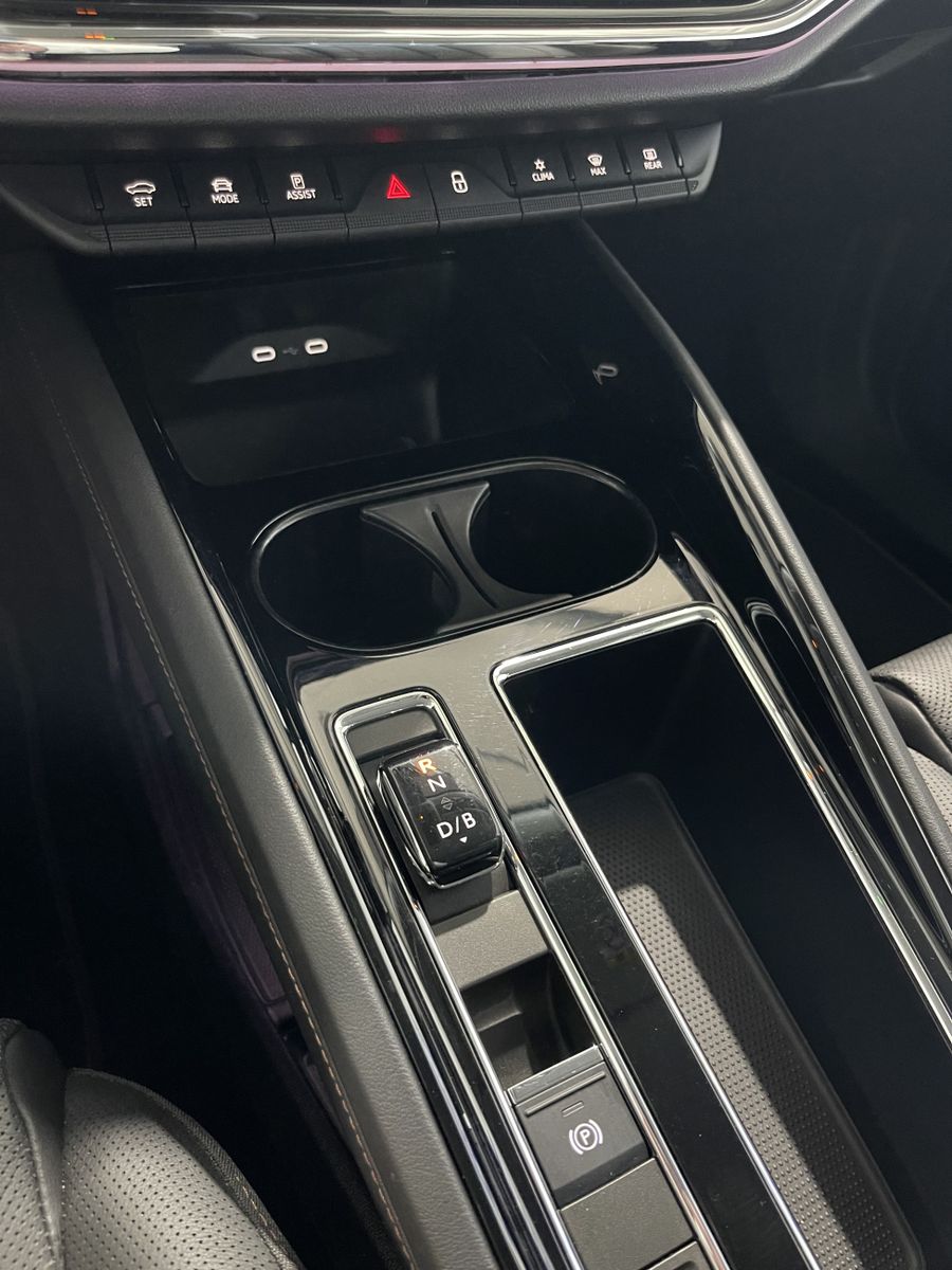 Fahrzeugabbildung SKODA Enyaq 80 Suite*Leder*LED-Matrix*Cam*AHK*