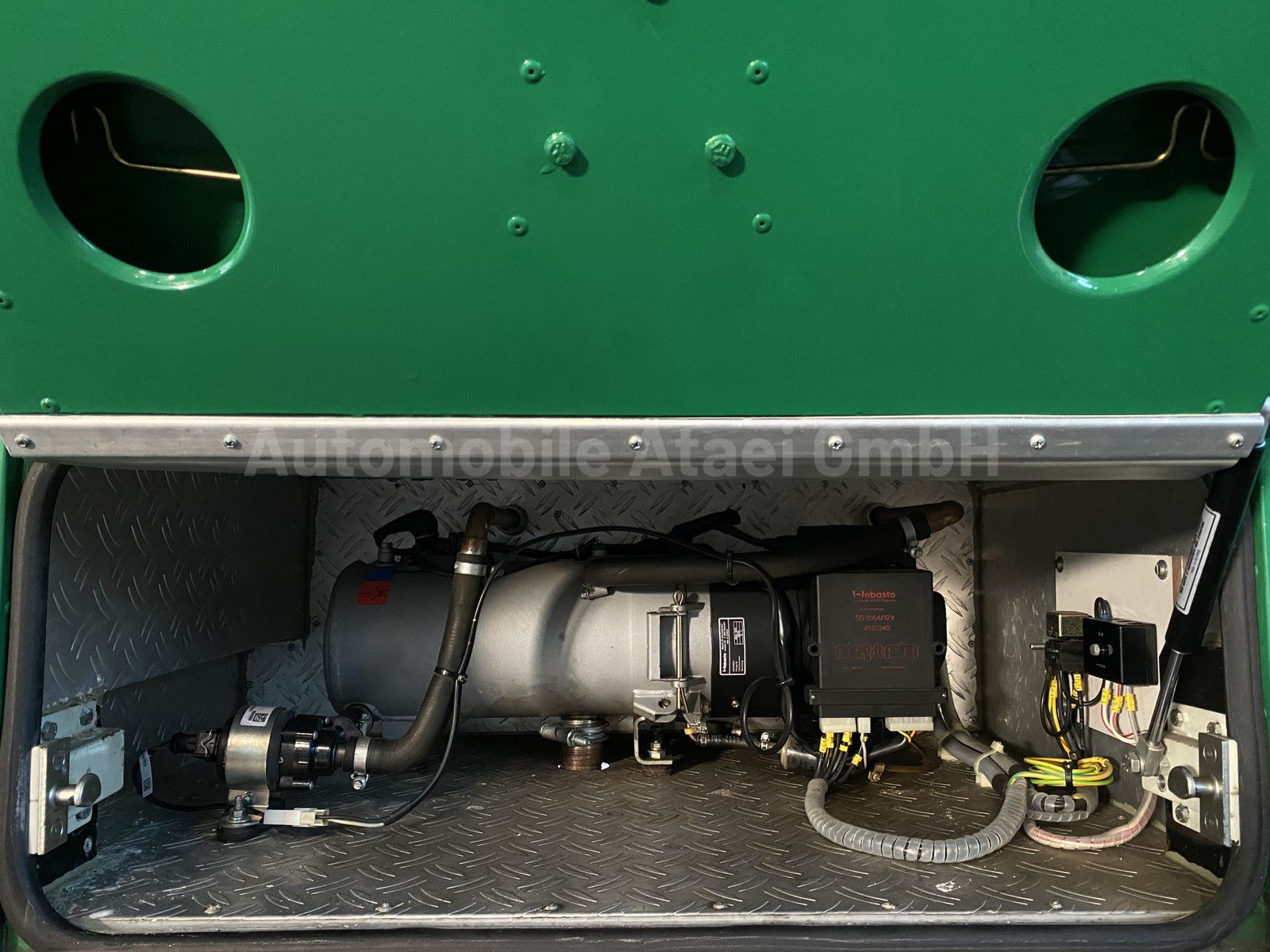 Fahrzeugabbildung Mercedes-Benz T2 811D *Behörde/ Camper* ORIGINAL 16.050 KM