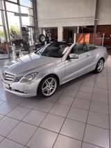 Mercedes-Benz E 500 Cabriolet, Vollausstattung, orig. 27.000km - gebrauchte Mercedes-Benz E 500 aus dem Jahr 2010