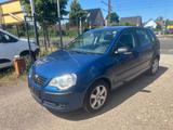 Volkswagen Polo 1.6 Automatik Tour *Tüv Neu*Klimatronic,SHZ - Volkswagen Polo Tour mit Benzin-Antrieb