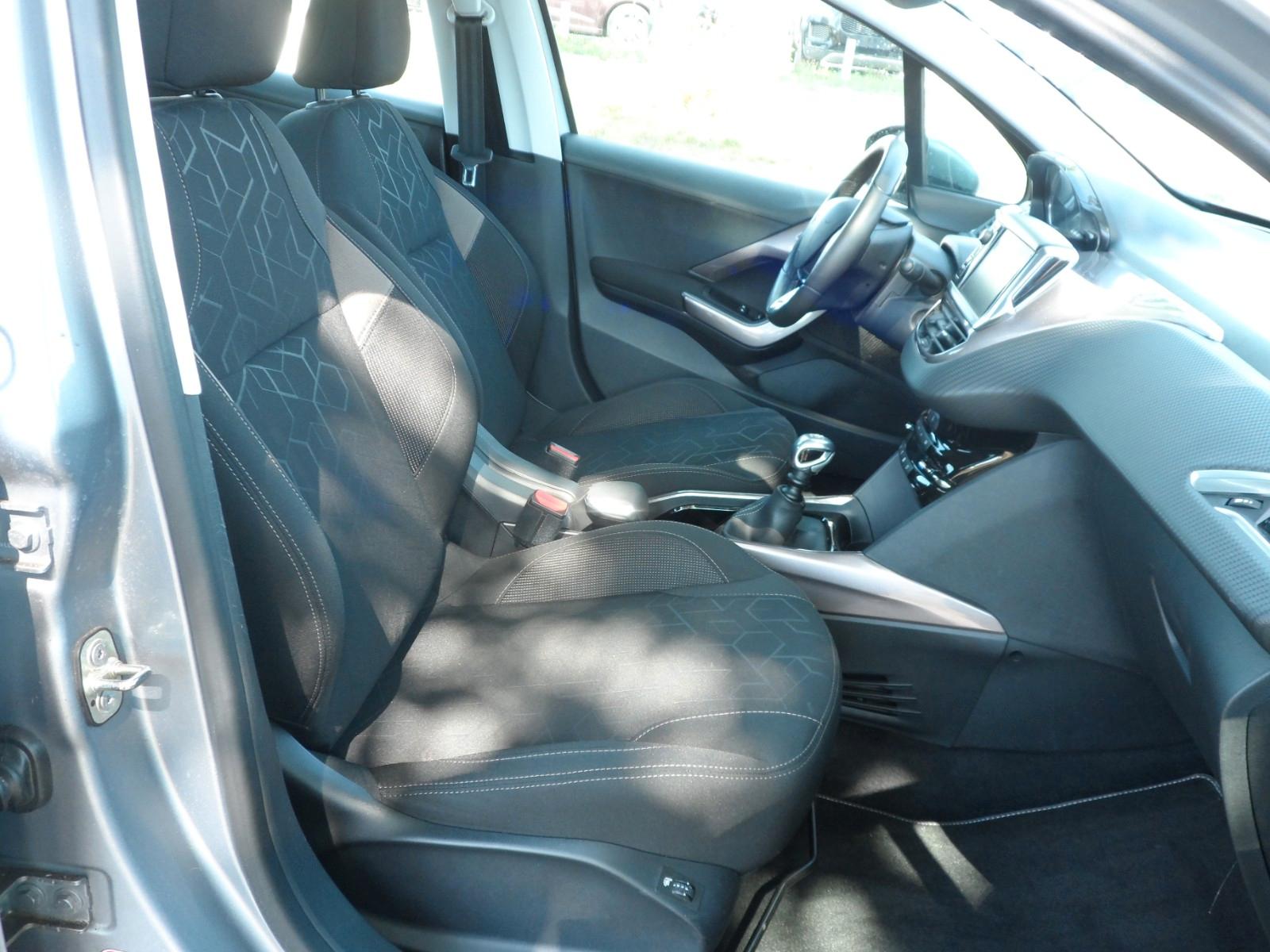 Peugeot 2008 Business-Line 1.Hand/TÜV & Service NEU