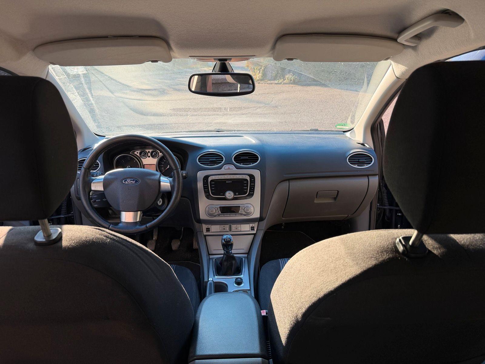 Ford Focus 2008 — photo 12
