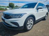 Volkswagen Tiguan Move KAM NAV LED SHZ PDC ACC APP - gebrauchte Volkswagen Tiguan aus dem Jahr 2023
