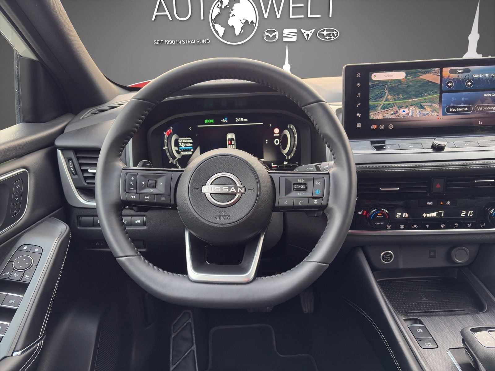 Fahrzeugabbildung Nissan Qashqai 1.3 DIG-T Tekna HeadUp/NAVI/ACC/360/LHZ