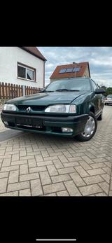 Renault 19 RT 1.8 - Renault Laguna mit Benzin-Antrieb: Limousine, 1.8