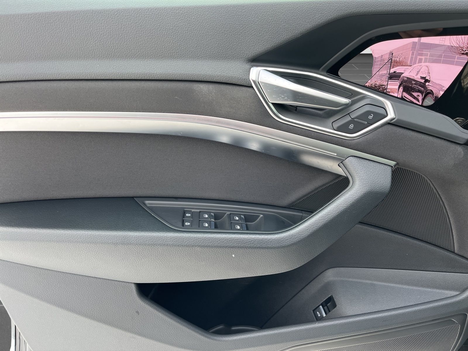 Audi Q8 e-tron - Bild 14