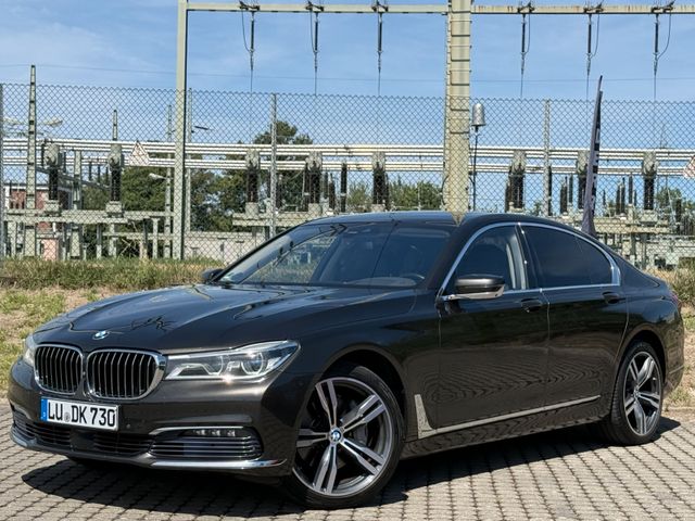 BMW 730d - STHZ - 360 - FOND - Display Key - Abstand
