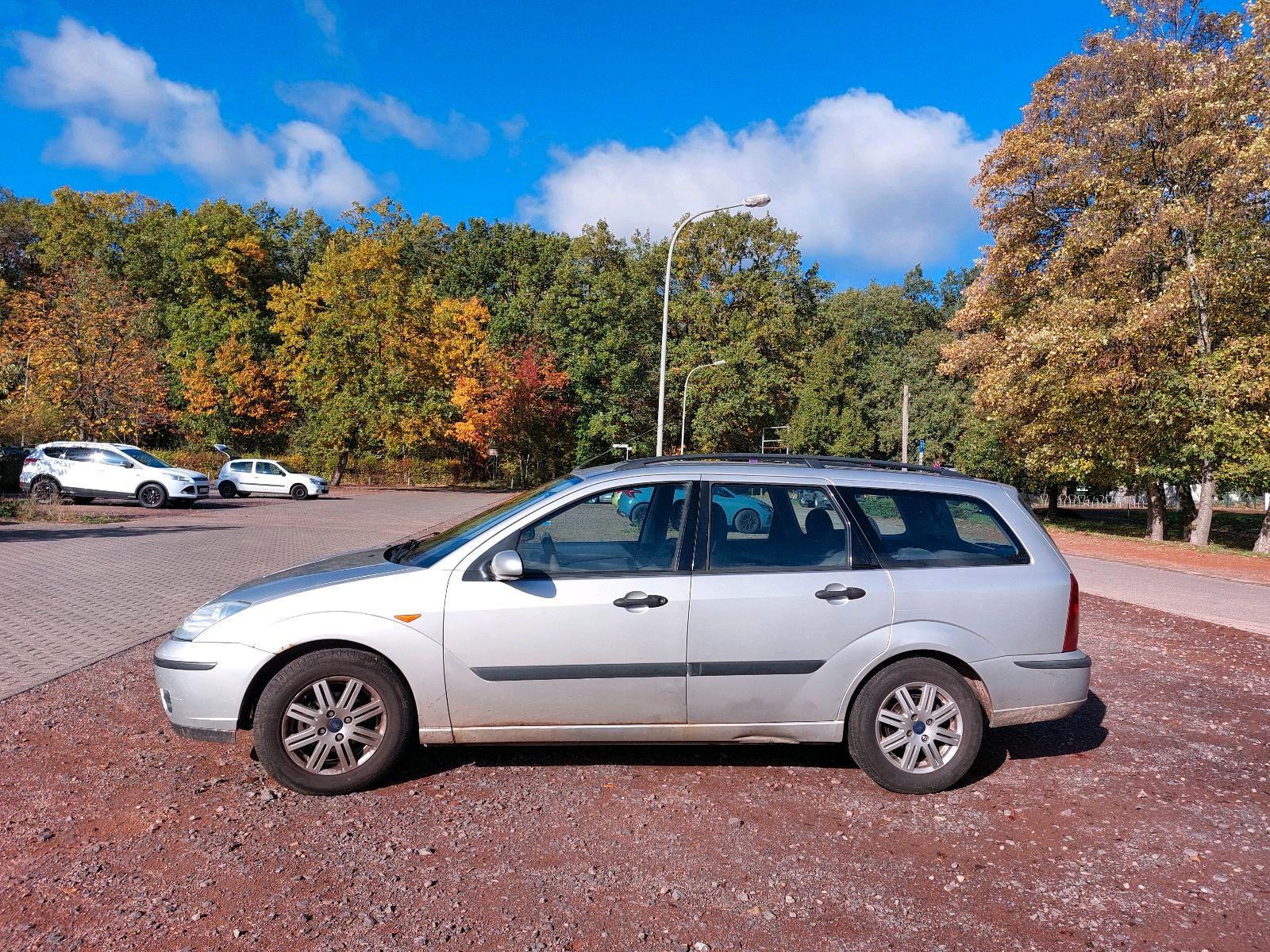 Ford Focus 2004 — photo 8