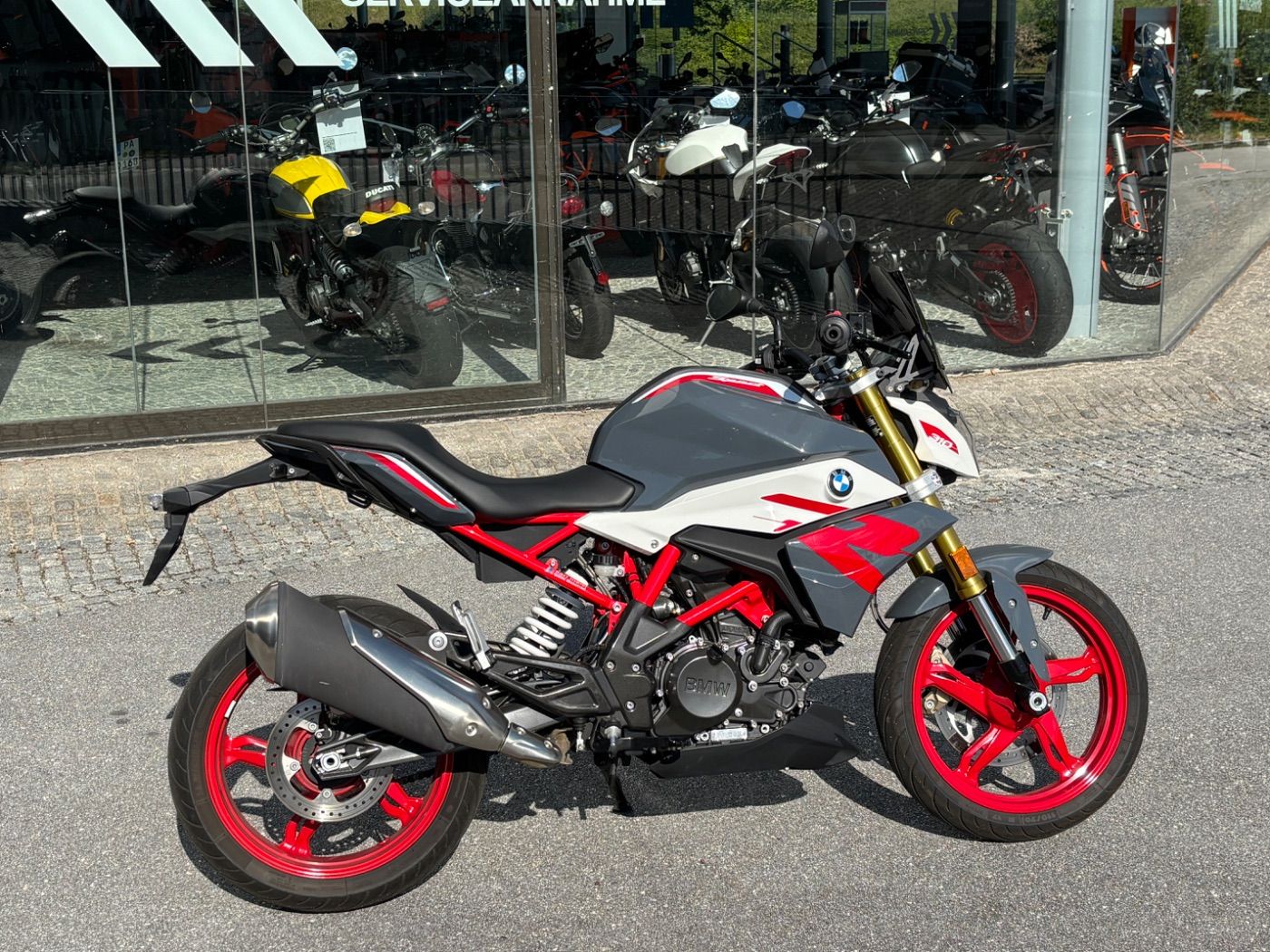 Fahrzeugabbildung BMW G 310 R Style Sport