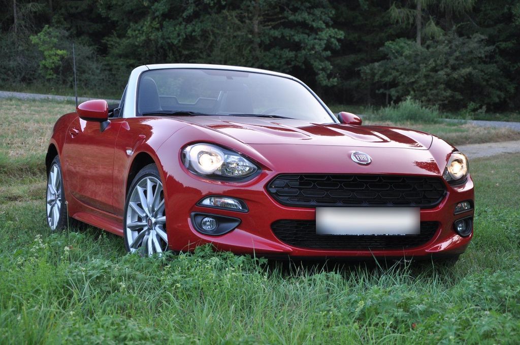 Image of Fiat 124 Spider