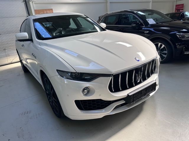 Maserati Levante S