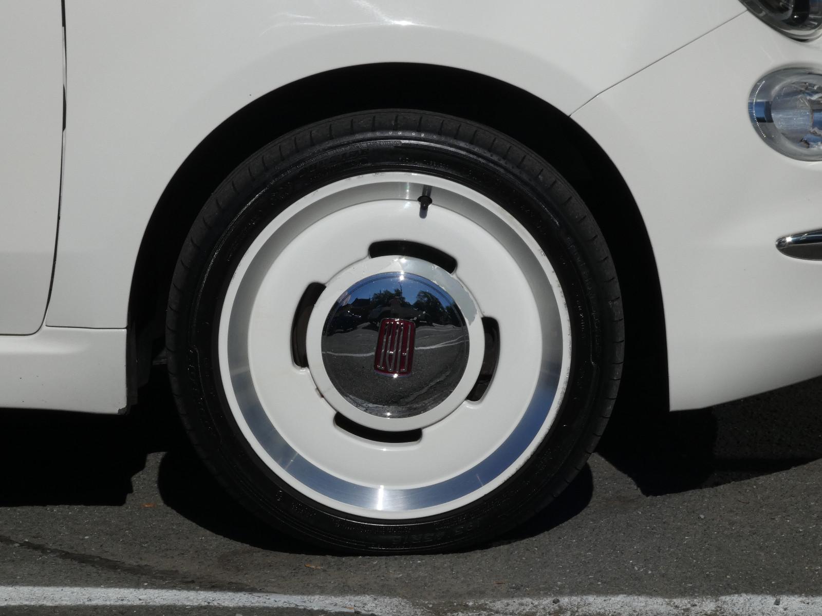 Fiat 500 Anniversario Glas-Schiebedach LED NAVI PDC
